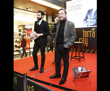 Prof. Dr. Osman Müftüoğlu, Terracity AVM'de sağlıklı yaşam için altın öğütler verdi - 22 Ocak 2018